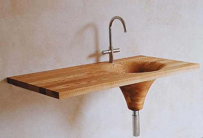 Wood sink. Photo: Jarosław Hulbój Design